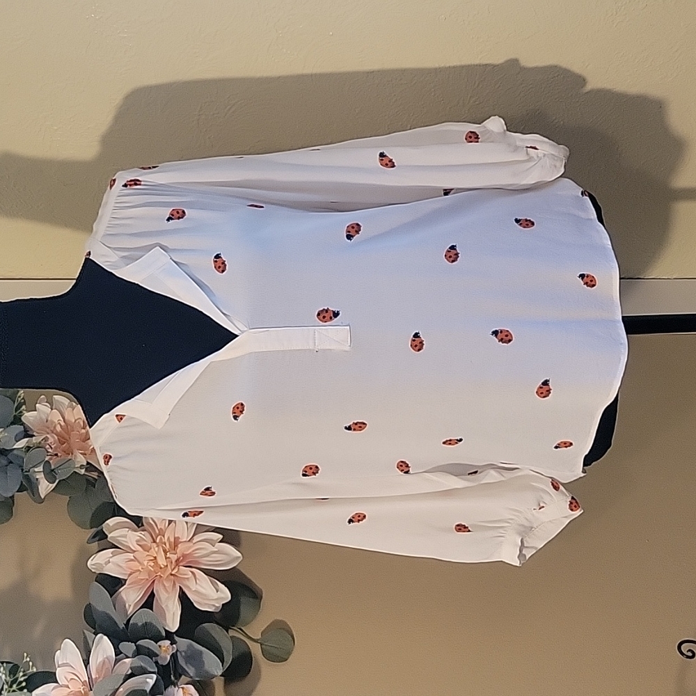 Karen Kane 3/4 sleeve ladybug blouse